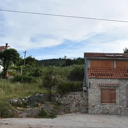 Mono Kai Triangle Apartment